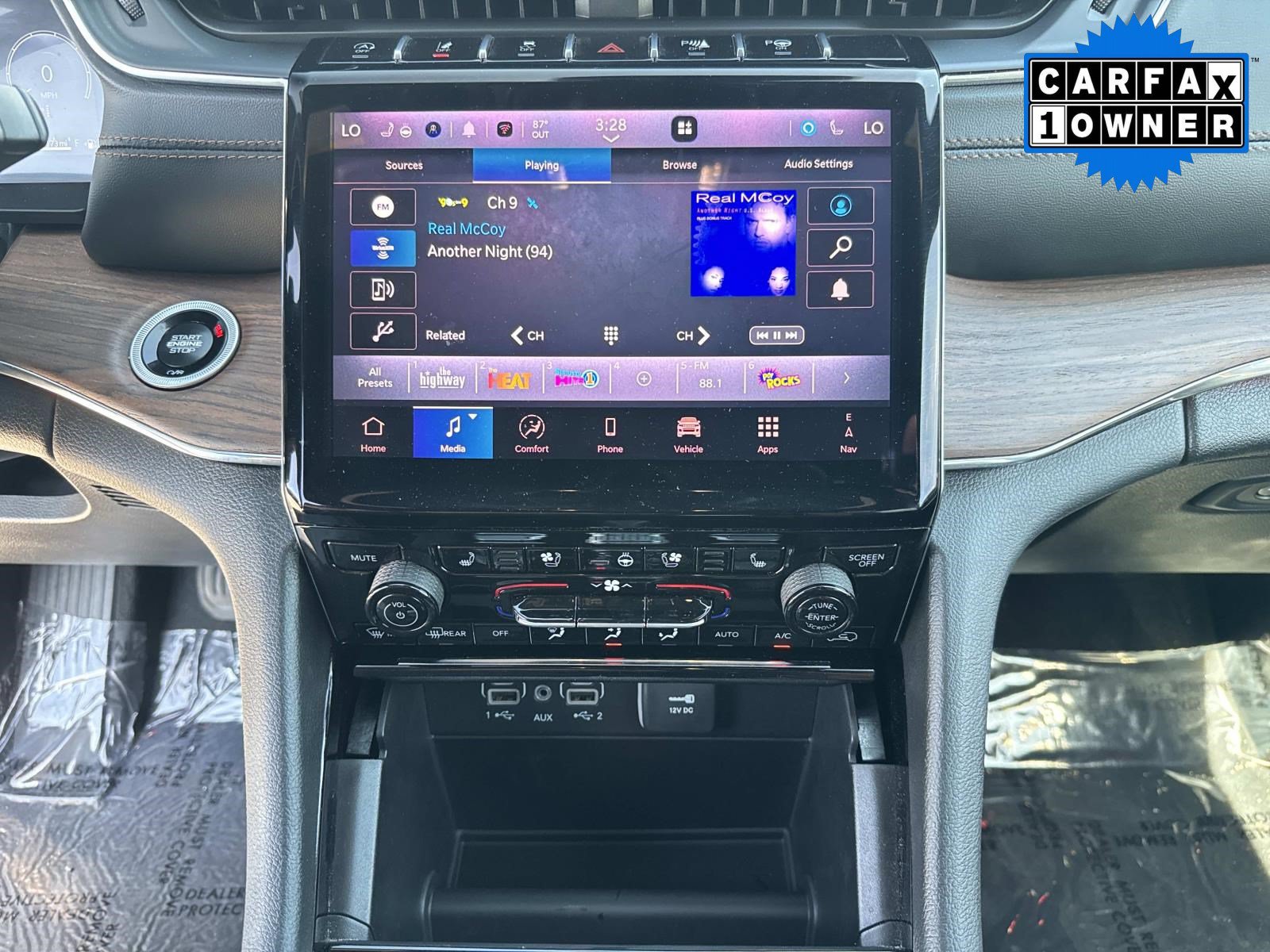Used 2025 Jeep Grand Cherokee Summit AWD/4WD image 26