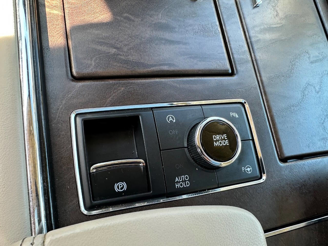 Used 2019 Lincoln Navigator L Reserve image 33