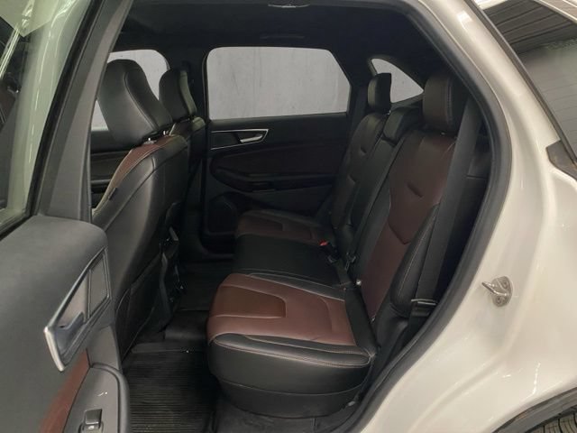 Used 2021 Ford Edge Titanium w/ Equipment Group 301A AWD/4WD image 8