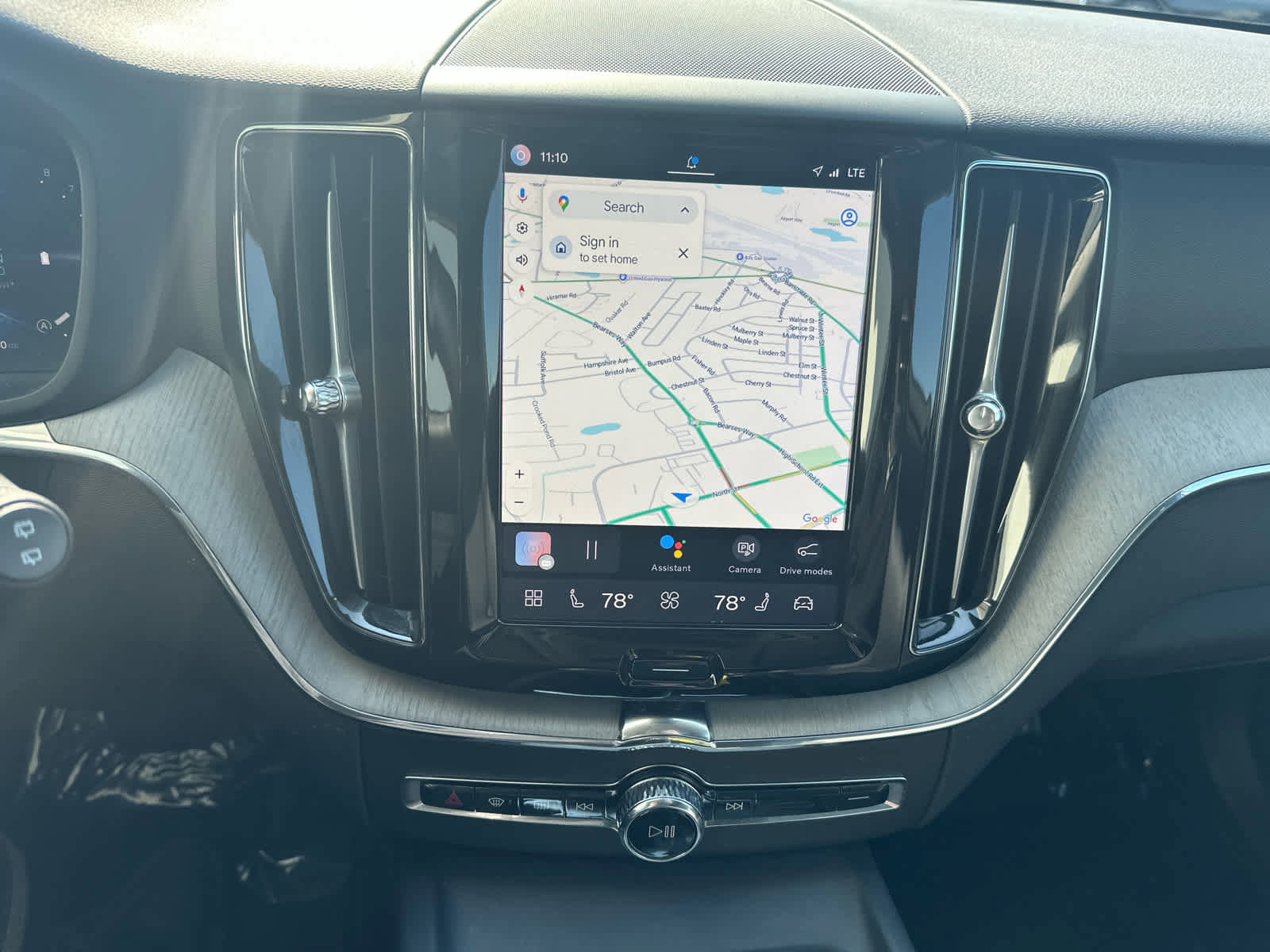 Used 2025 Volvo XC60 B5 Plus image 20
