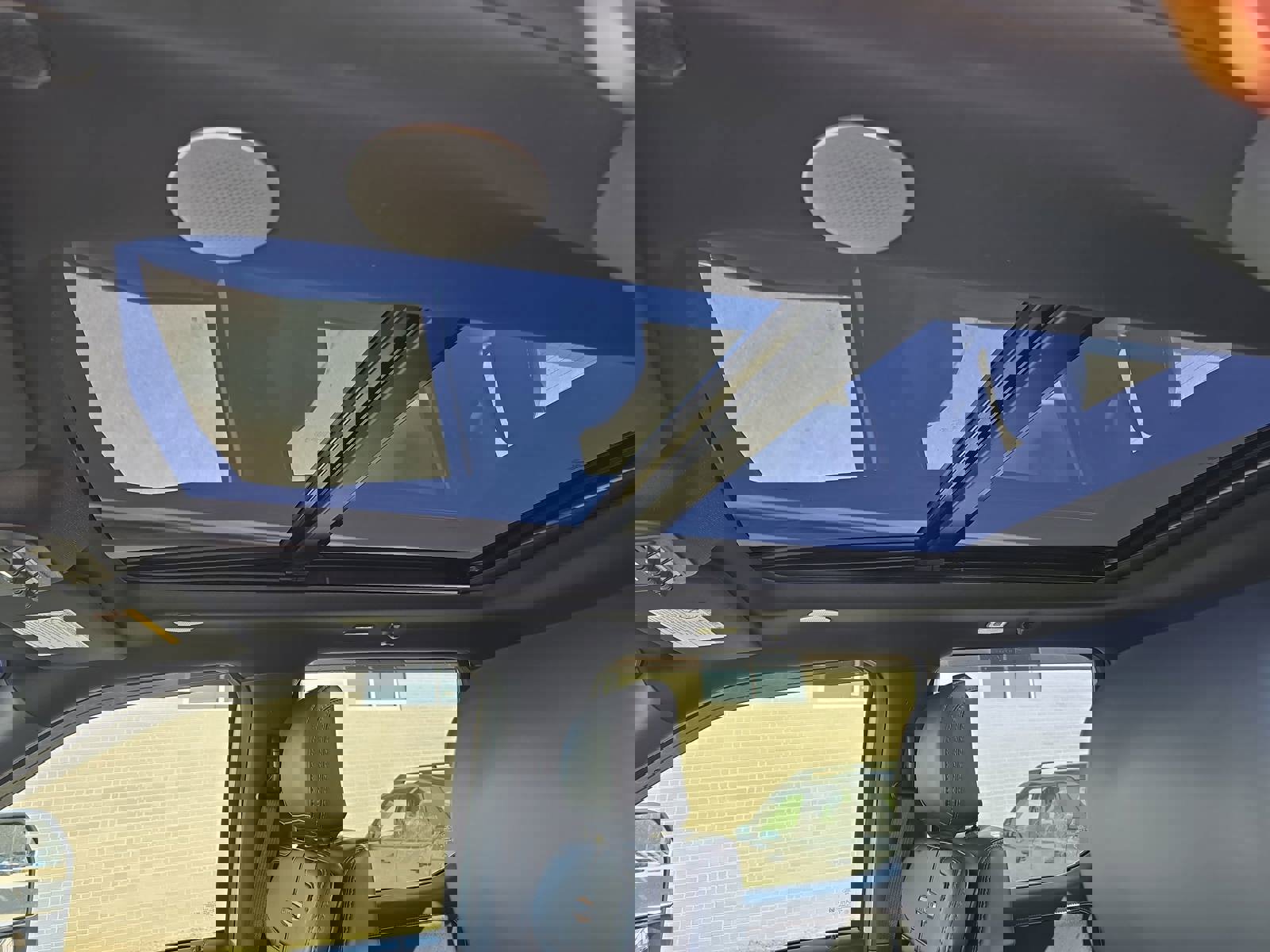 Used 2024 Ford F350 Platinum w/ FX4 Off-Road Package image 32