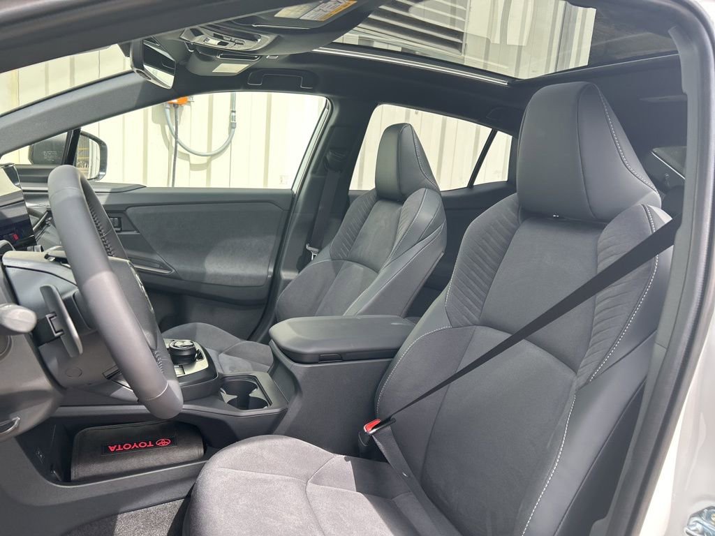 New 2026 Toyota C-HR image 3