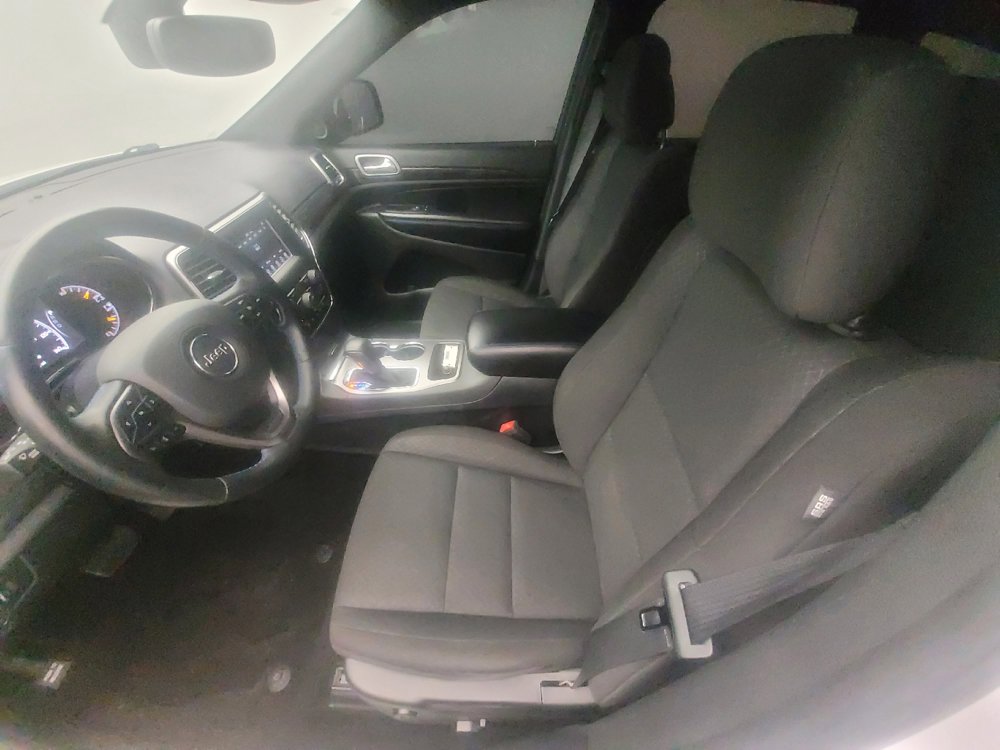 Used 2019 Jeep Grand Cherokee Laredo image 17