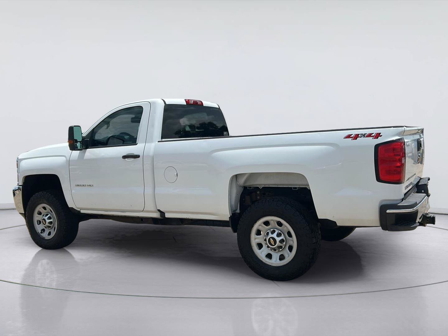 Used 2018 Chevrolet Silverado 3500 W/T w/ WT Convenience Package AWD/4WD image 4