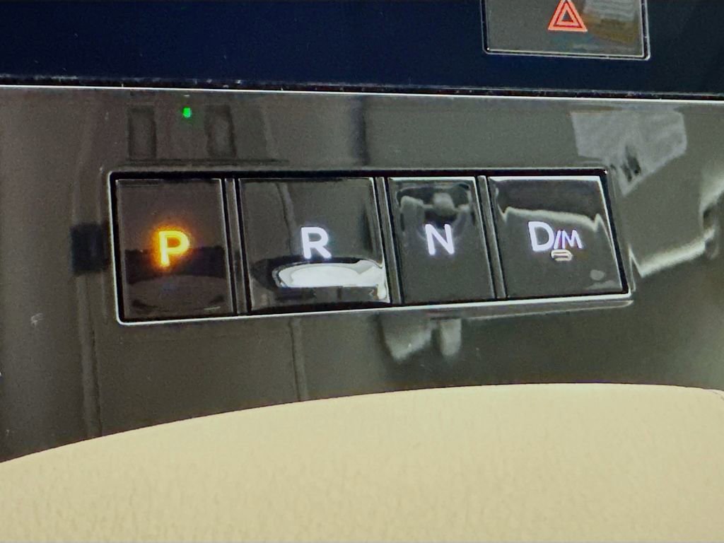 Certified 2026 INFINITI QX80 Pure w/ Cargo Package image 22