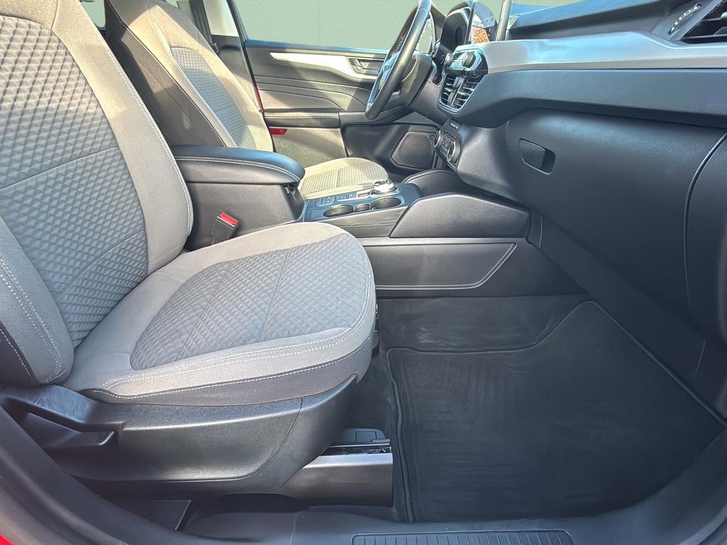 Used 2022 Ford Escape SE w/ Convenience Package FWD image 39