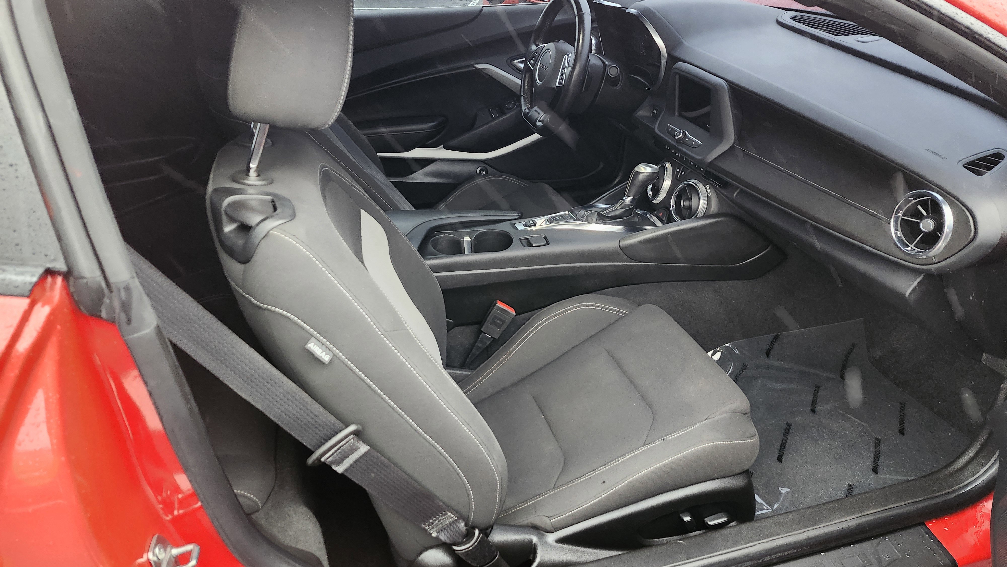 Used 2022 Chevrolet Camaro LT image 13