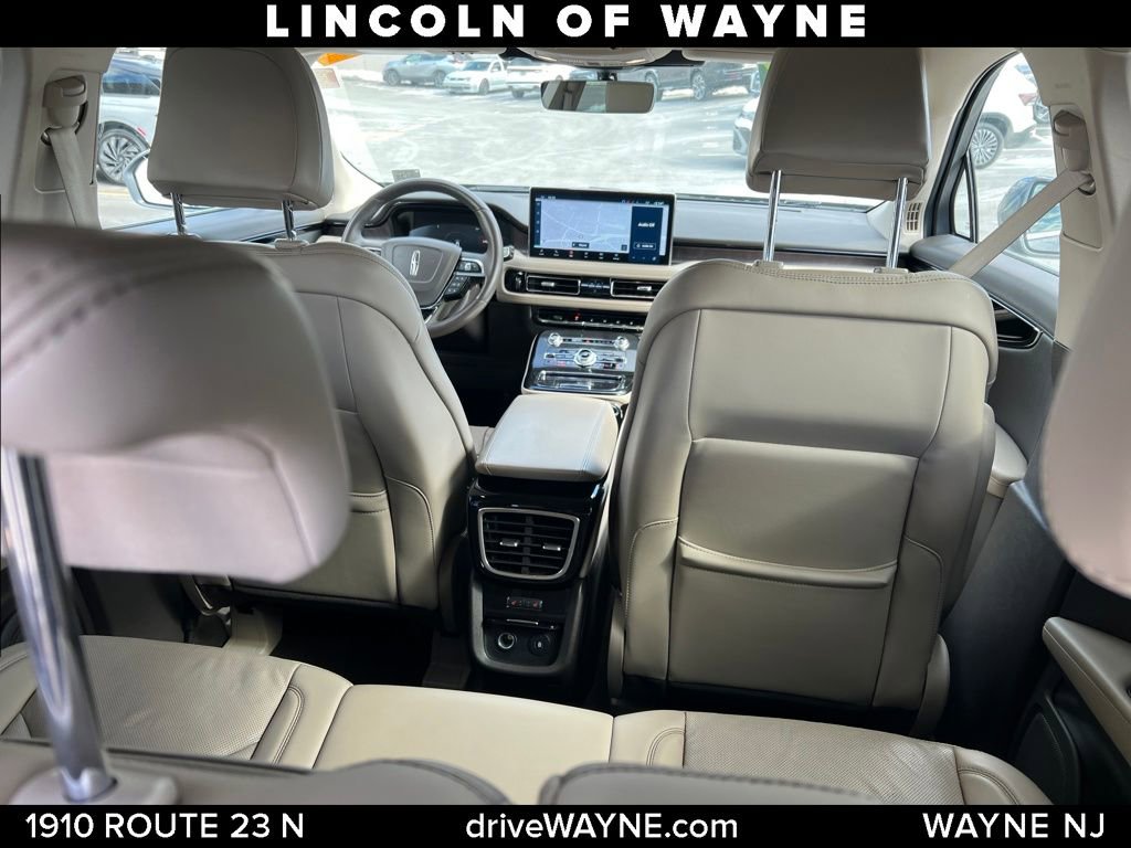 Used 2023 Lincoln Nautilus Reserve AWD/4WD image 23
