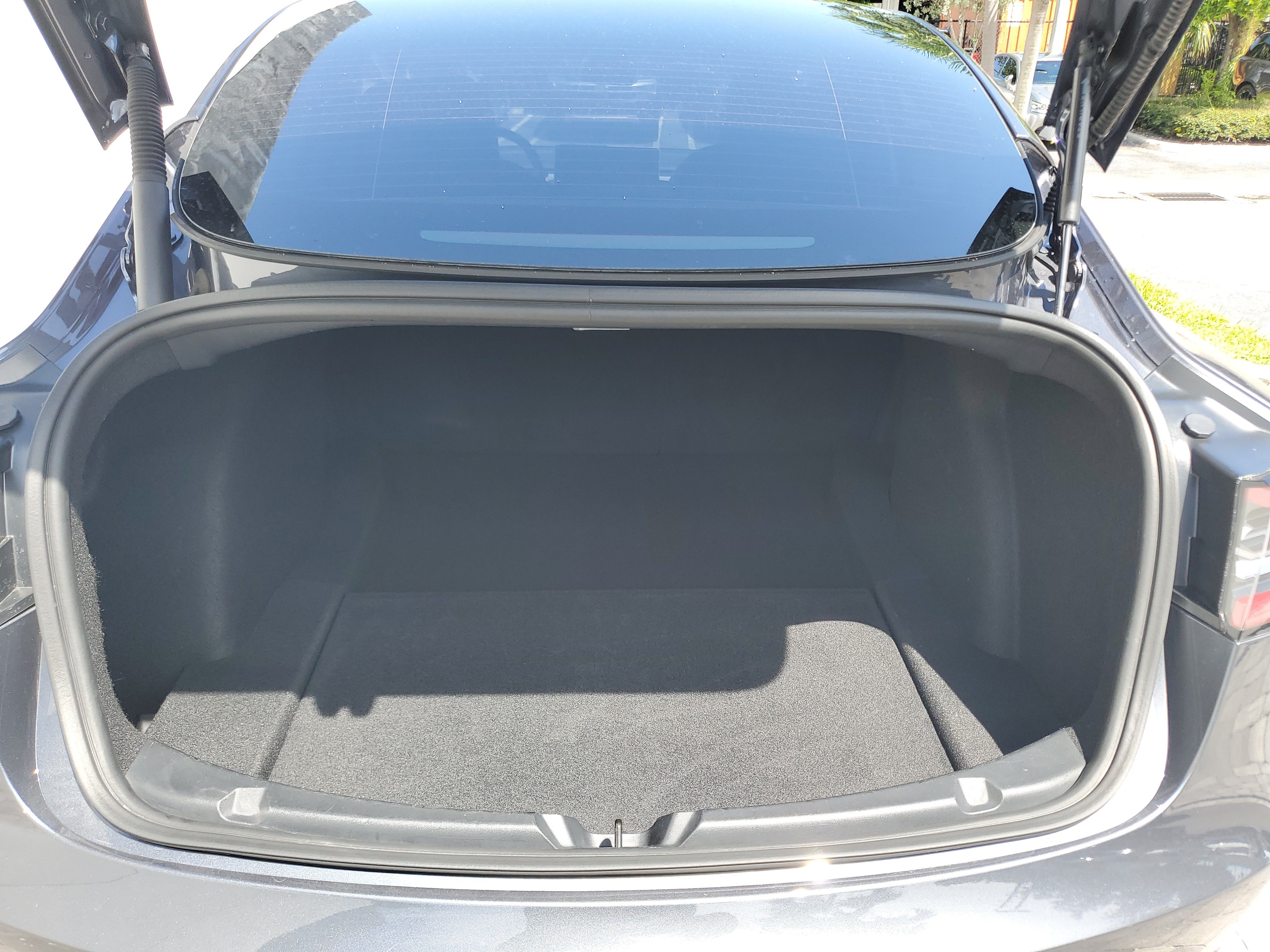 Used 2023 Tesla Model 3 Standard Range RWD image 9