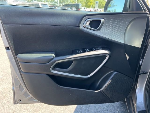 Certified 2024 Kia Soul LX w/ Option Group 015 image 21