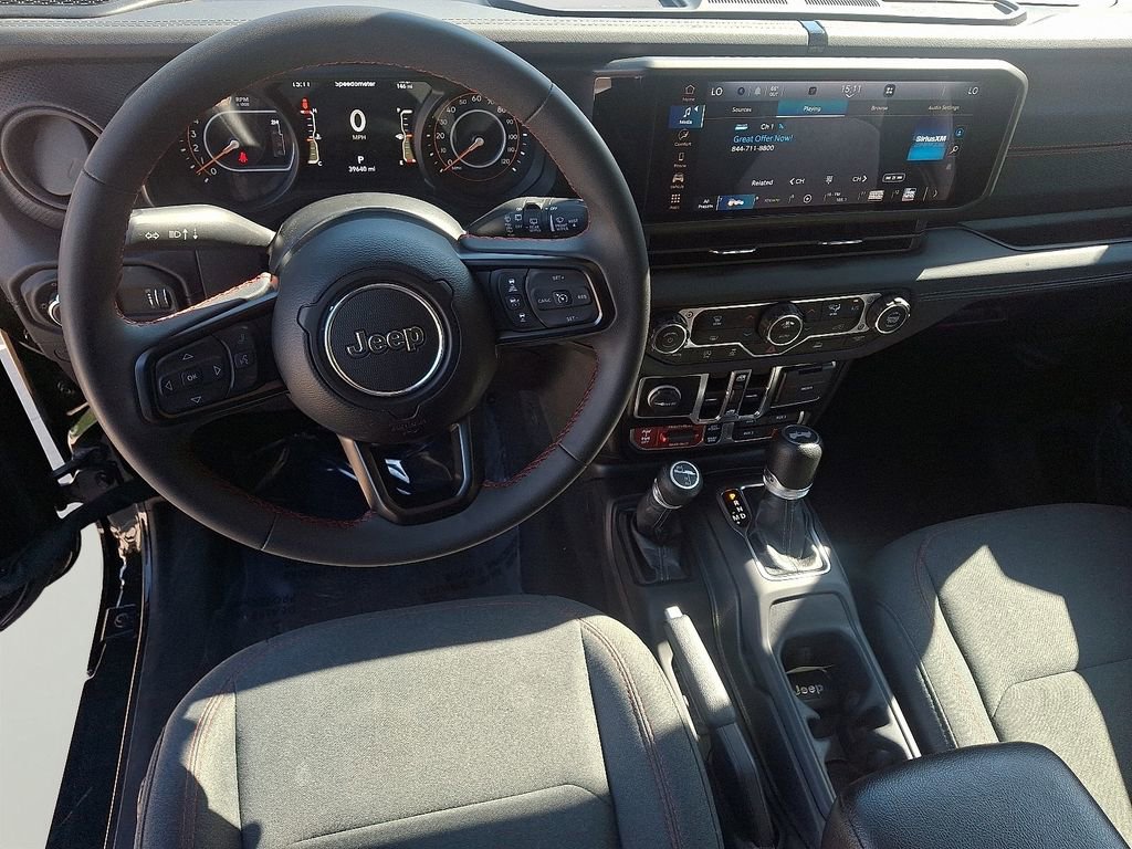 Used 2024 Jeep Wrangler Rubicon image 12