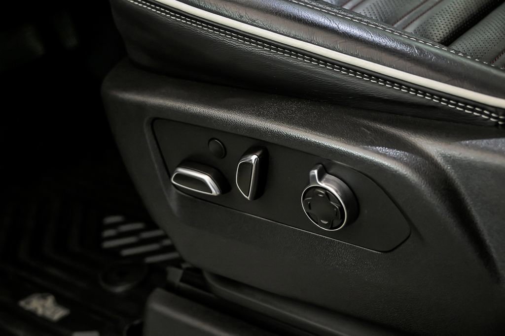 Used 2024 GMC Sierra 2500 AT4X w/ AT4X AEV Edition image 17