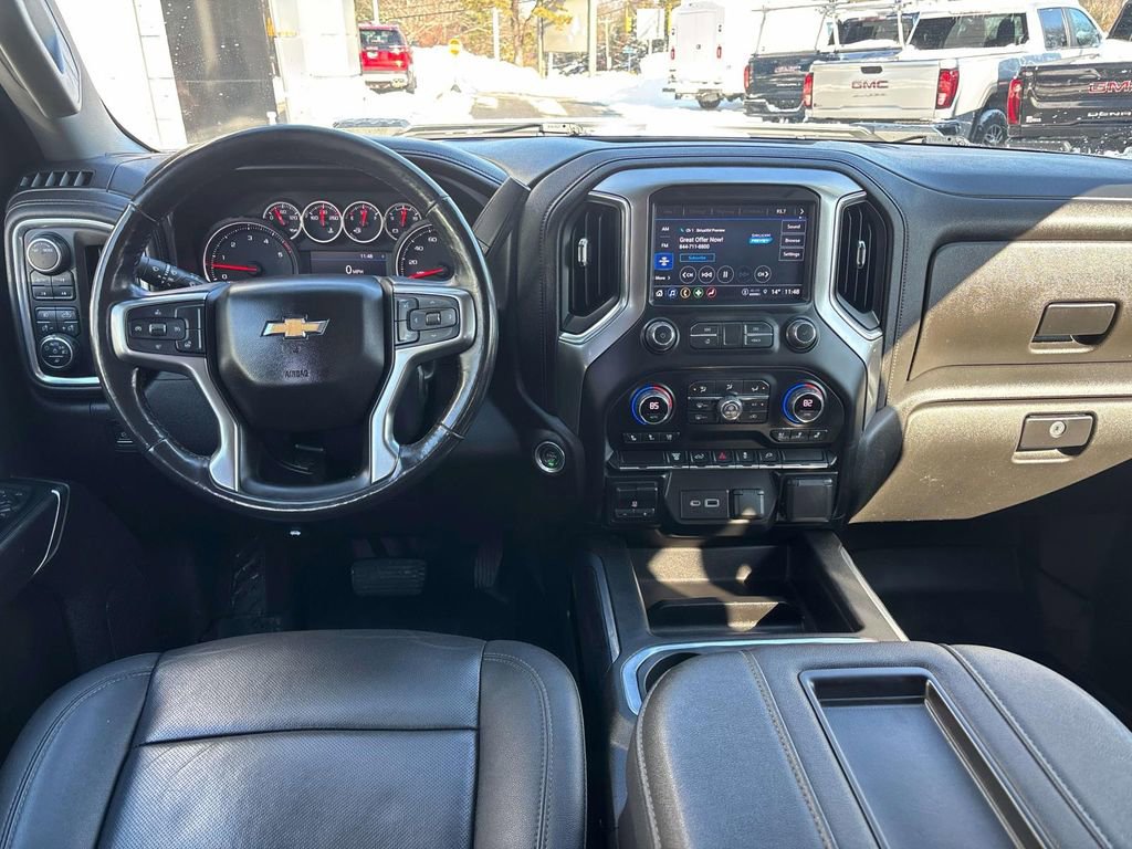 Used 2022 Chevrolet Silverado 2500 LTZ w/ LTZ Convenience Package image 9