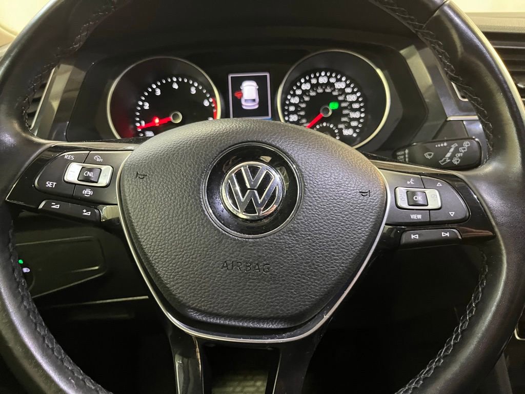 Used 2019 Volkswagen Tiguan S image 21