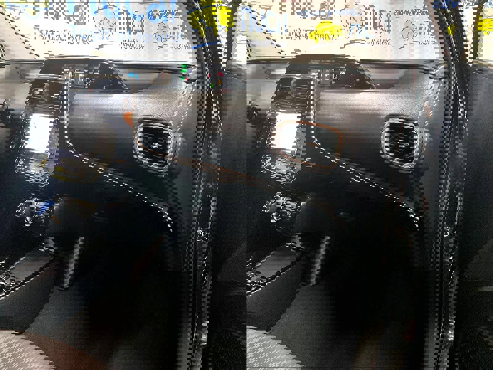 Certified 2020 Toyota Prius Prime LE w/ Carpet Mat Package image 13