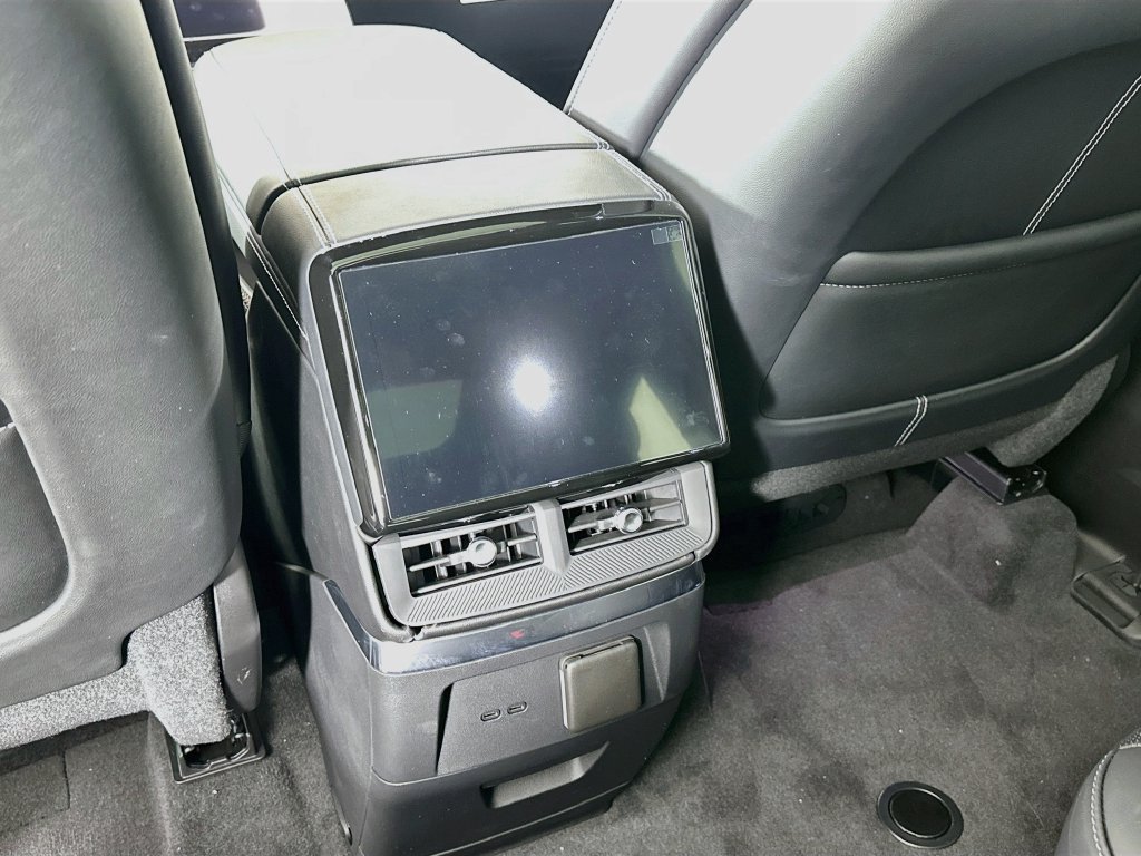 New 2027 Cadillac Vistiq Sport w/ LPO, Floor Liner Package AWD/4WD image 31