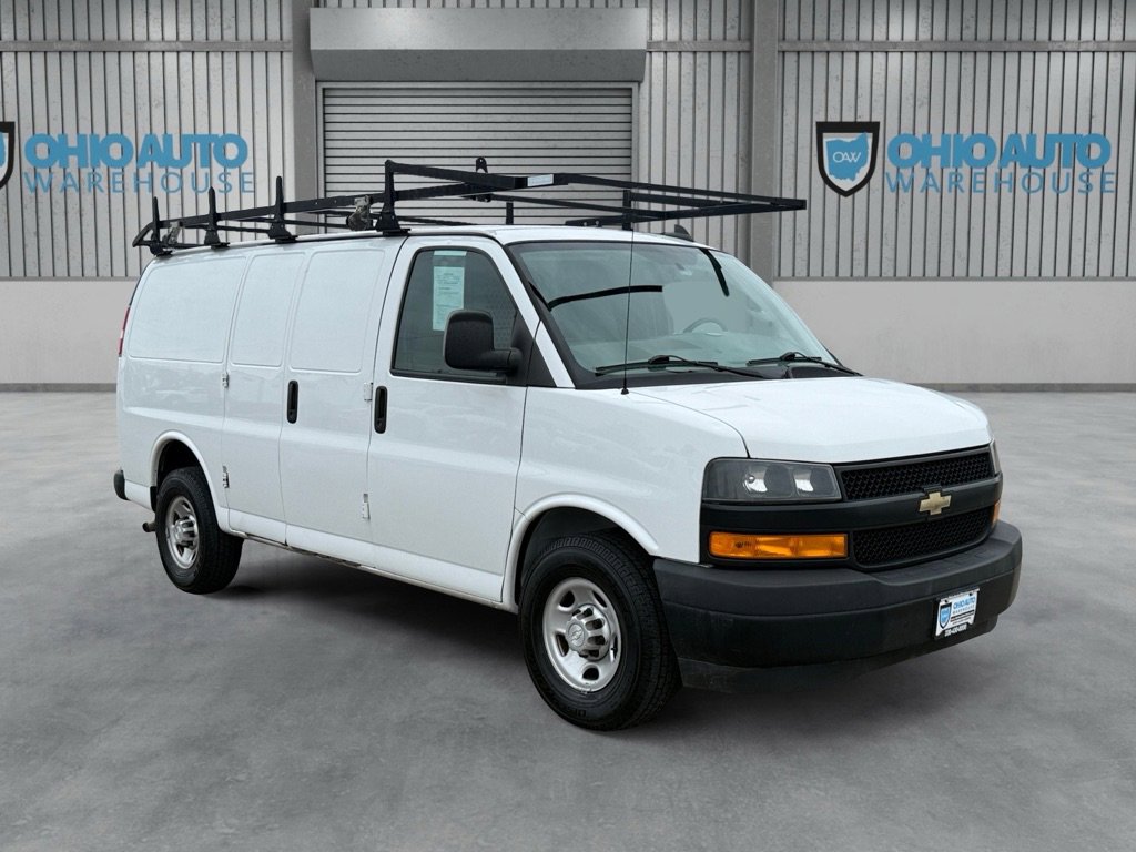 Used 2019 Chevrolet Express 2500 w/ Driver Convenience Package RWD image 3
