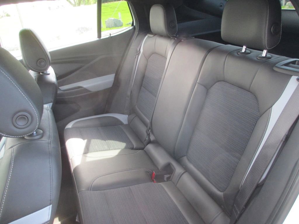 Used 2024 Buick Envista Preferred w/ Convenience II Package image 16