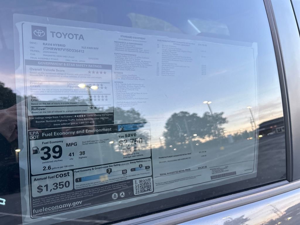 New 2025 Toyota RAV4 XLE image 30