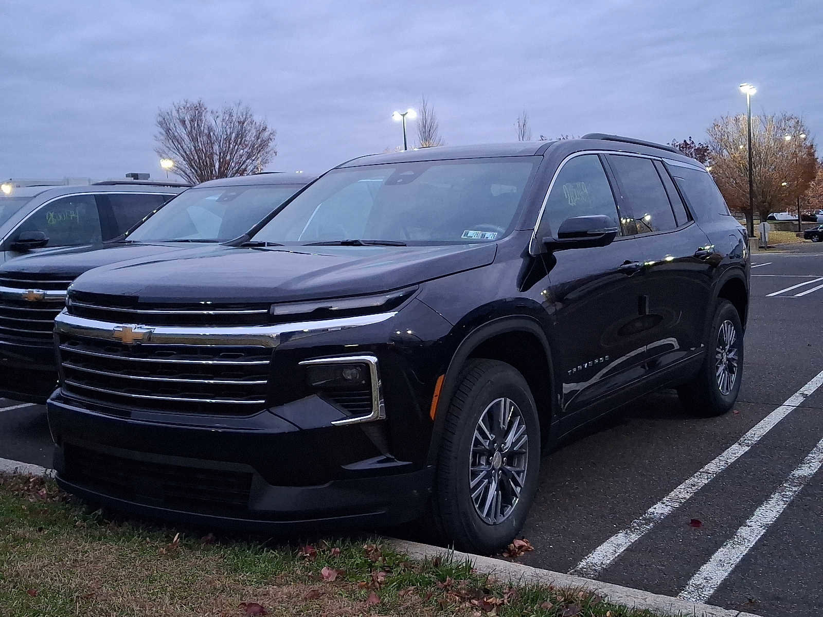 New 2026 Chevrolet Traverse LT w/ Driver Confidence Package FWD image 3