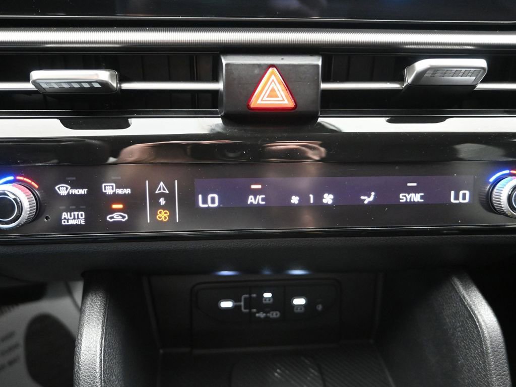 Certified 2026 Kia Sportage EX FWD image 21