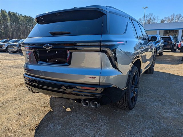 New 2026 Chevrolet Traverse RS w/ LPO, Floor Liner Package image 2