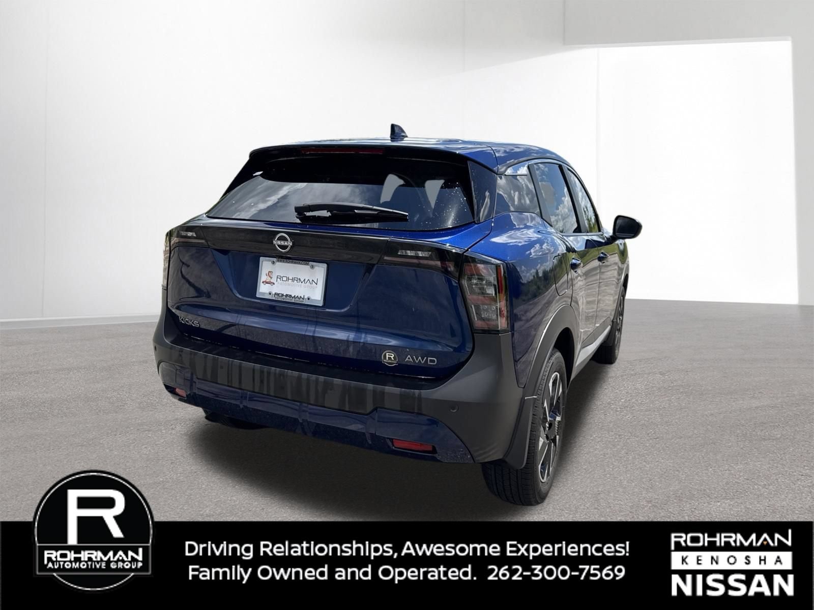 Certified 2025 Nissan Kicks SV AWD/4WD image 3
