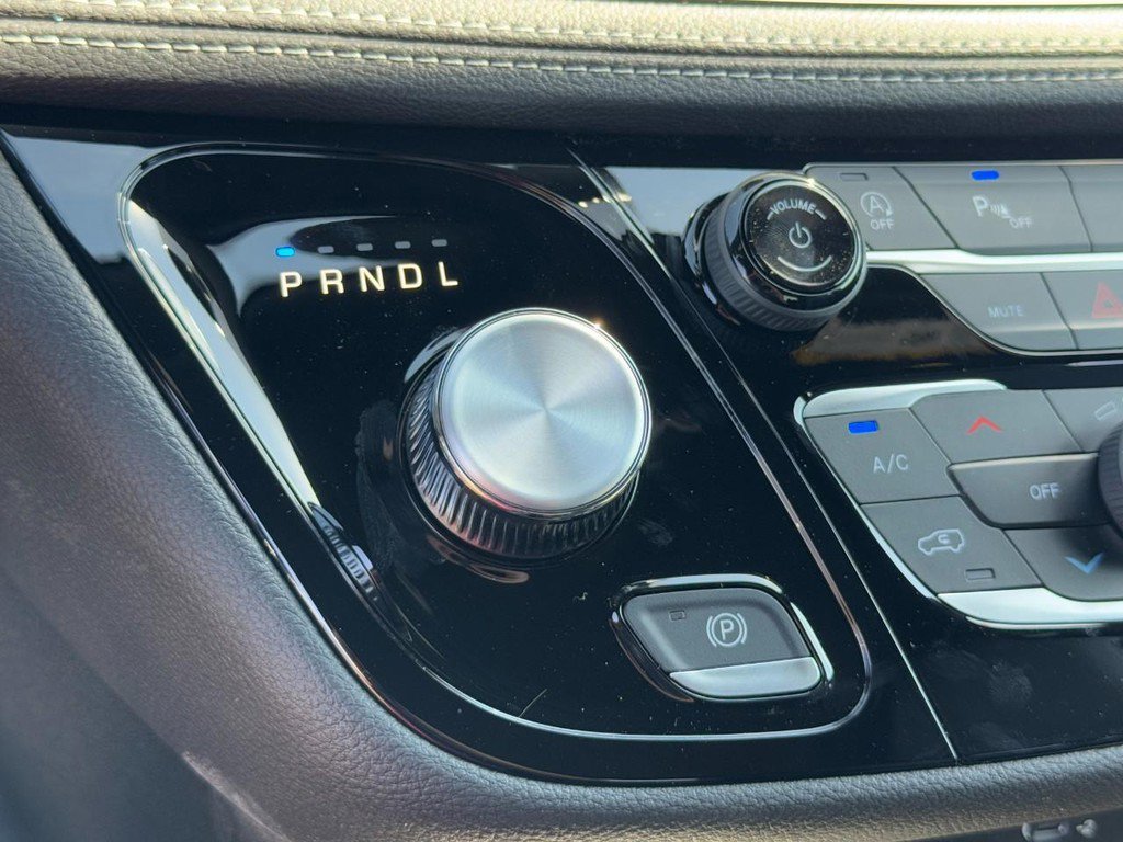 New 2026 Chrysler Pacifica Select FWD image 15