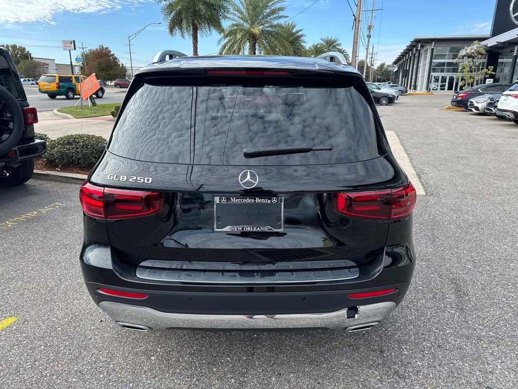 Used 2024 Mercedes-Benz GLB 250 image 6
