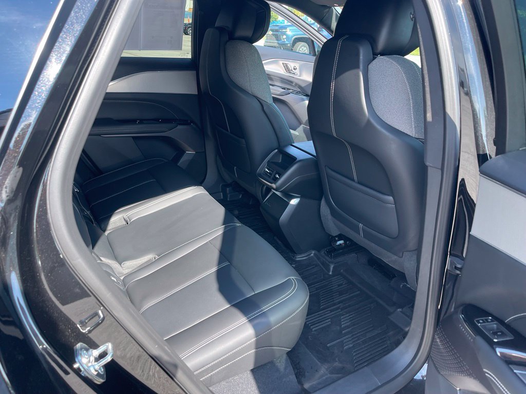 Certified 2024 Cadillac Lyriq Tech AWD/4WD image 17