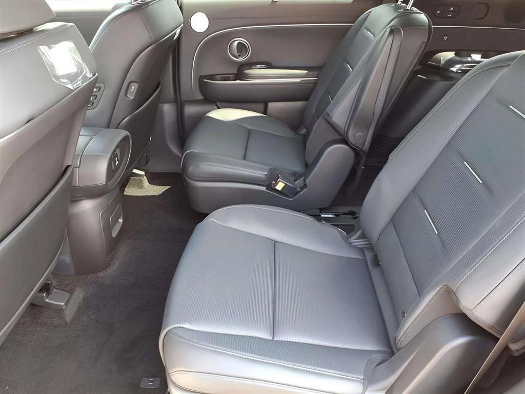 New 2026 Hyundai Palisade Calligraphy image 9