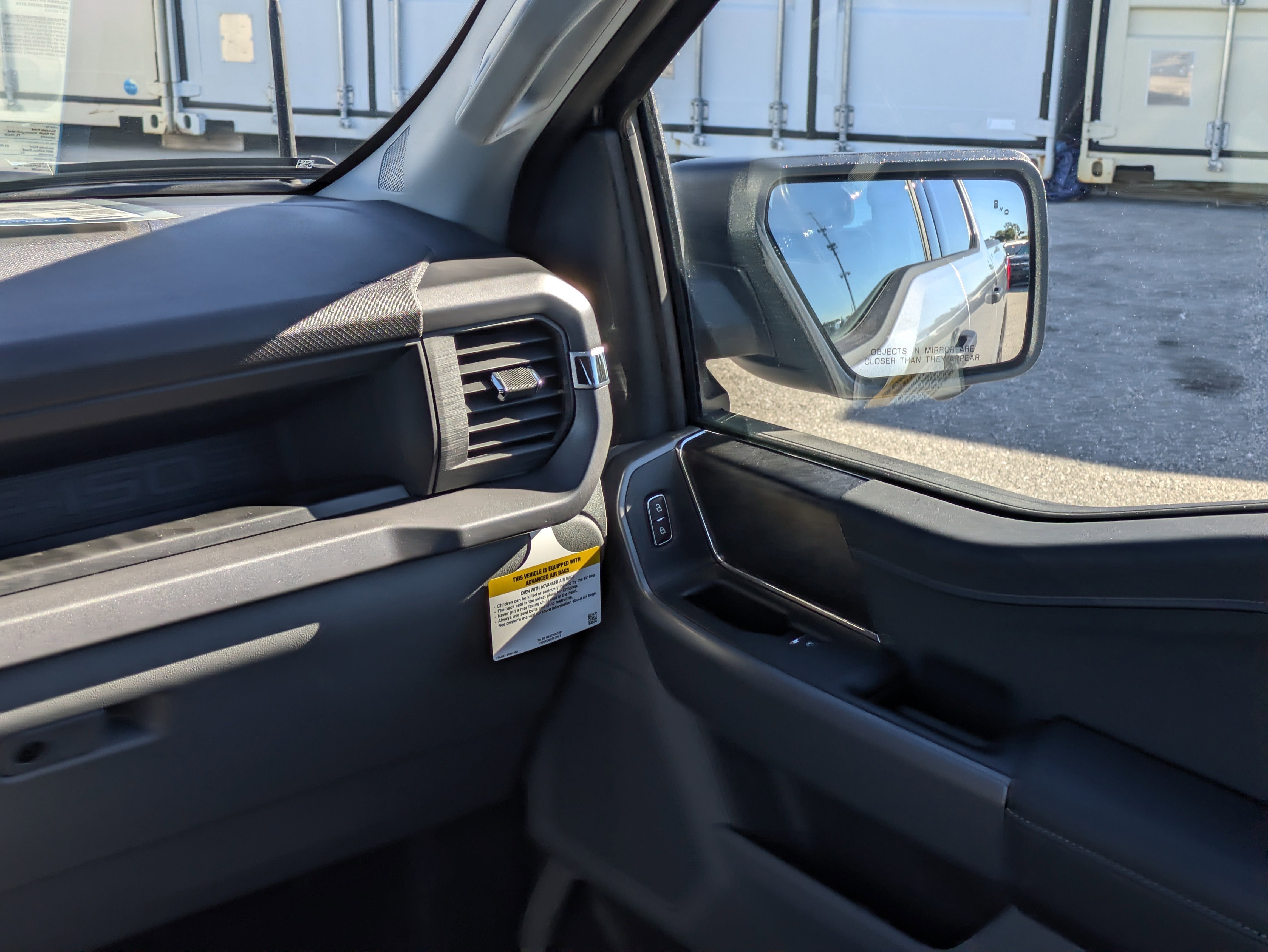 New 2025 Ford F150 Lightning XLT image 19