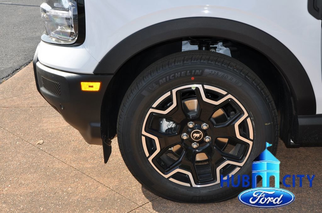 New 2026 Ford Bronco Sport Outer Banks w/ Outer Banks Tech Package+ image 9