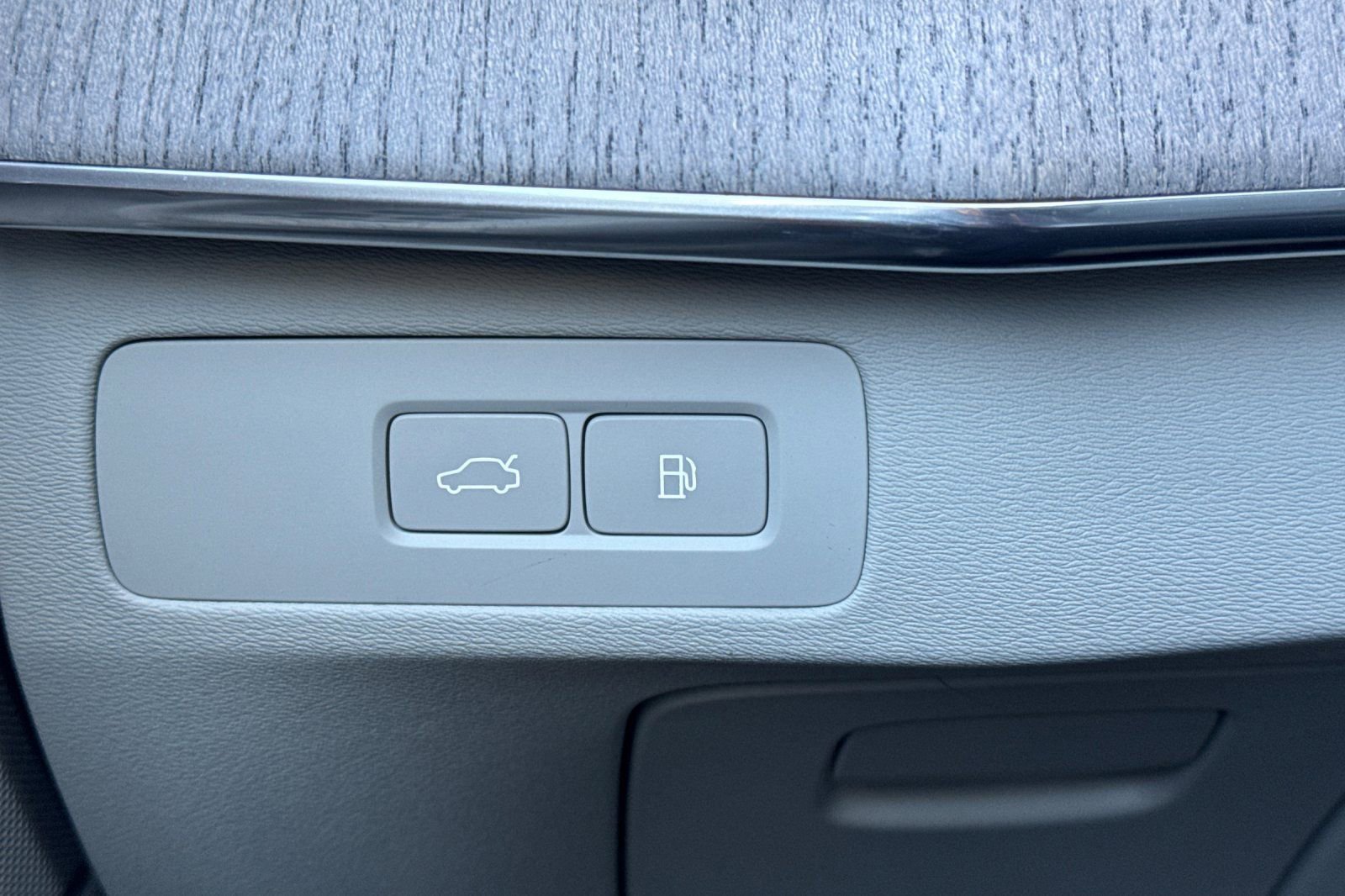 Used 2024 Volvo XC90 T8 Ultimate image 33