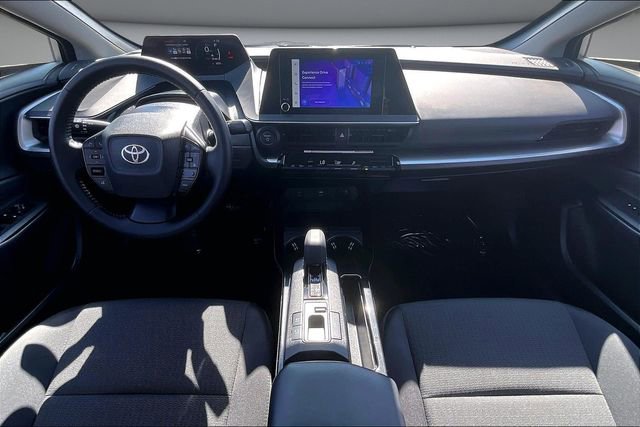 Used 2025 Toyota Prius LE image 7
