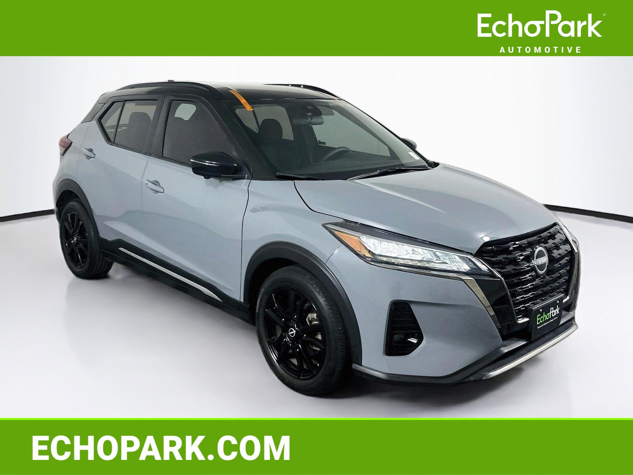 Used 2023 Nissan Kicks SR FWD image 1