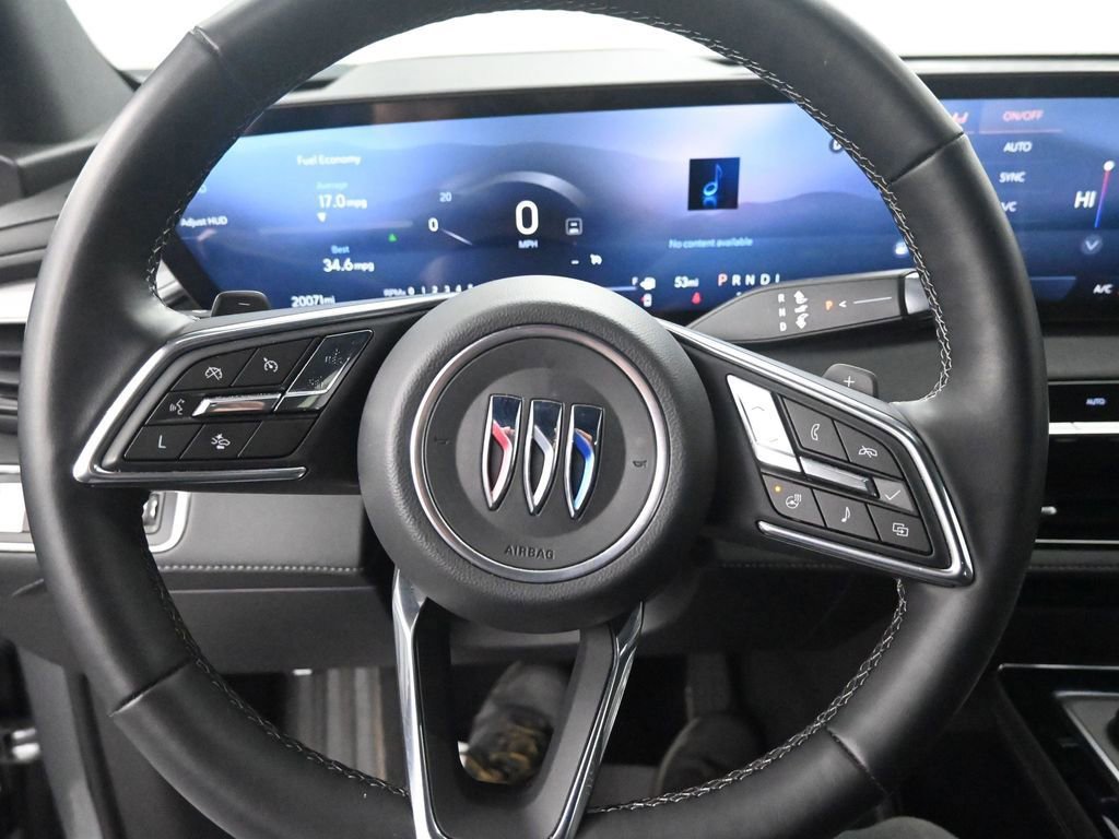 Used 2025 Buick Enclave Preferred w/ Power Package image 43