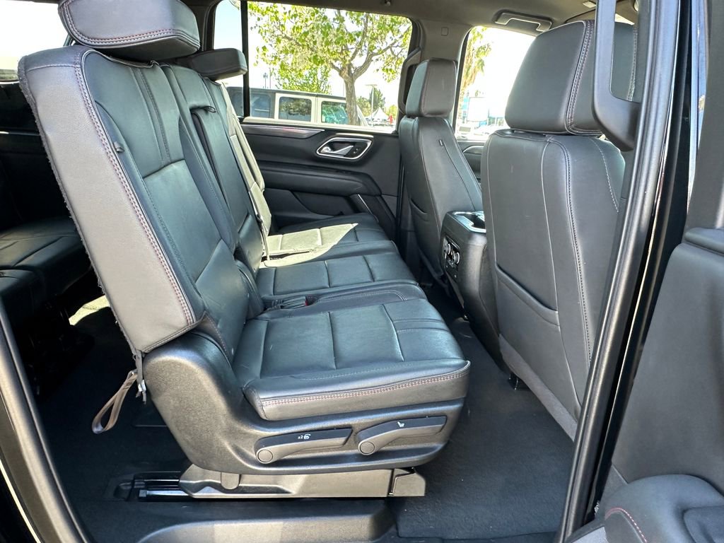 Used 2024 Chevrolet Suburban RST image 16