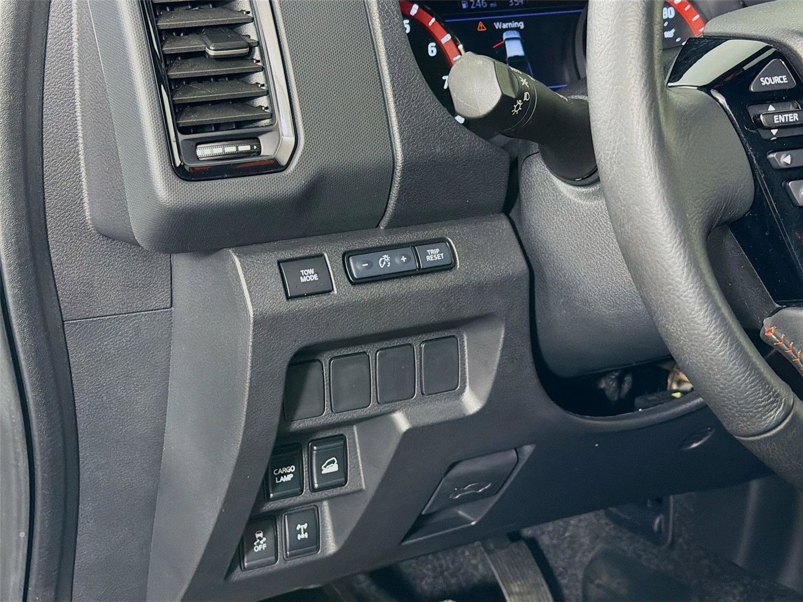 Used 2024 Nissan Frontier PRO-4X w/ Off-Road Protection Package image 10