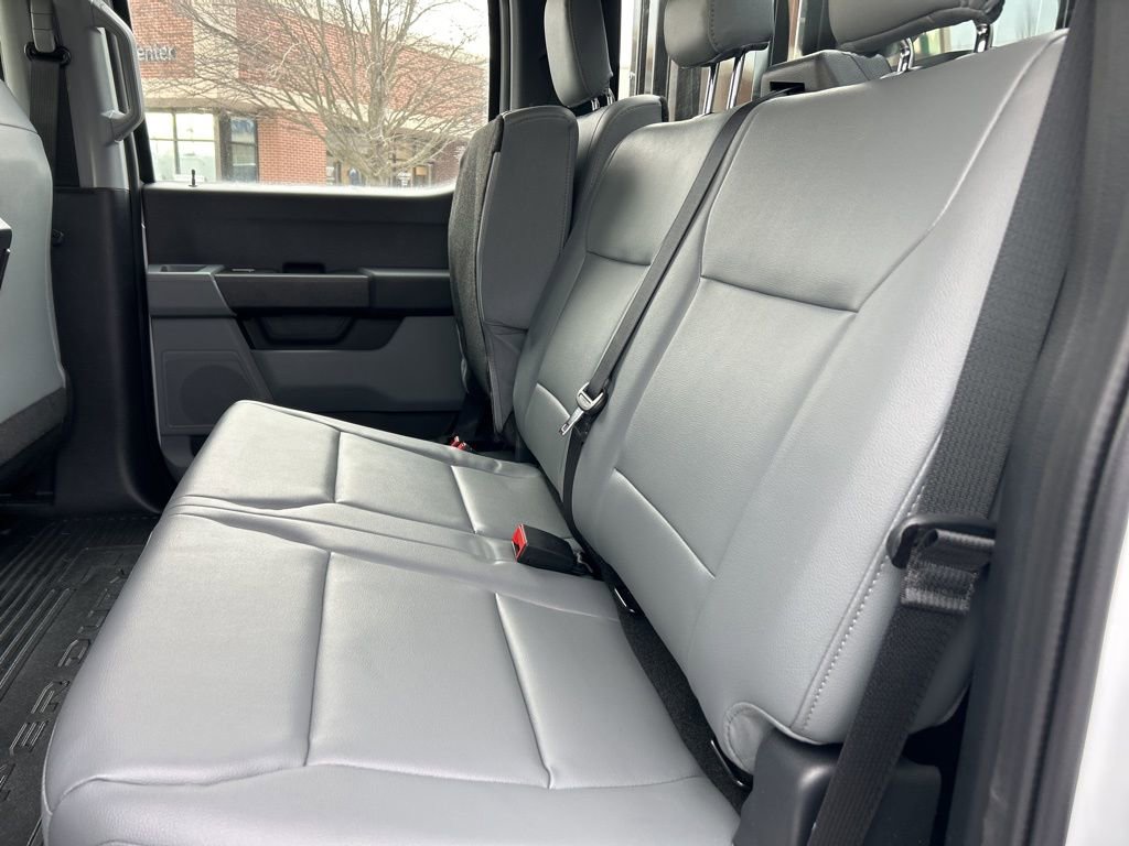 New 2026 Ford F550 4x4 Crew Cab image 8
