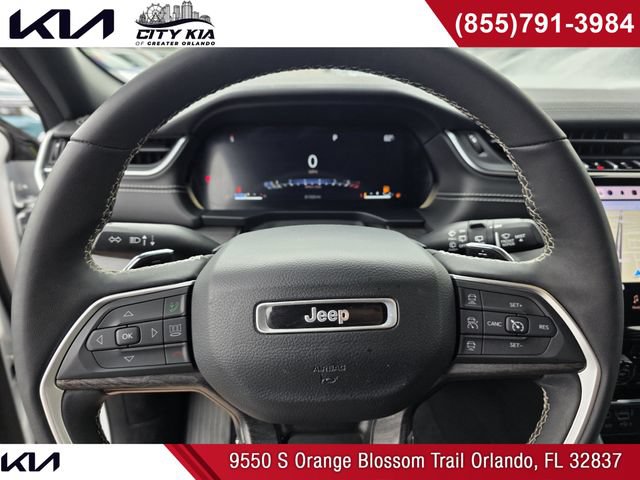Used 2024 Jeep Grand Cherokee L Limited AWD/4WD image 34
