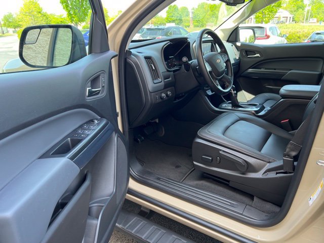 Used 2022 Chevrolet Colorado Z71 AWD/4WD image 14