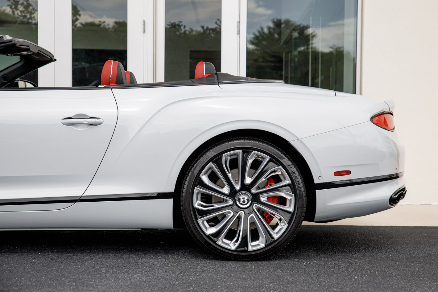 Used 2023 Bentley Continental GT Mulliner AWD/4WD image 9