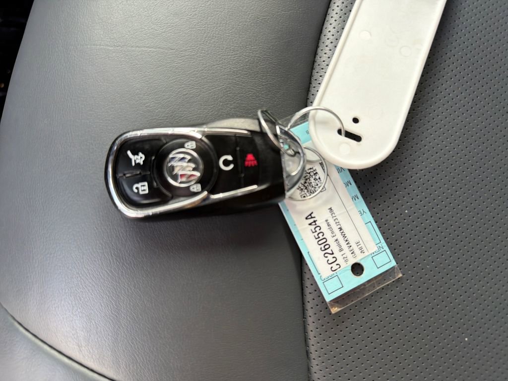 Used 2021 Buick Enclave Essence AWD/4WD image 30