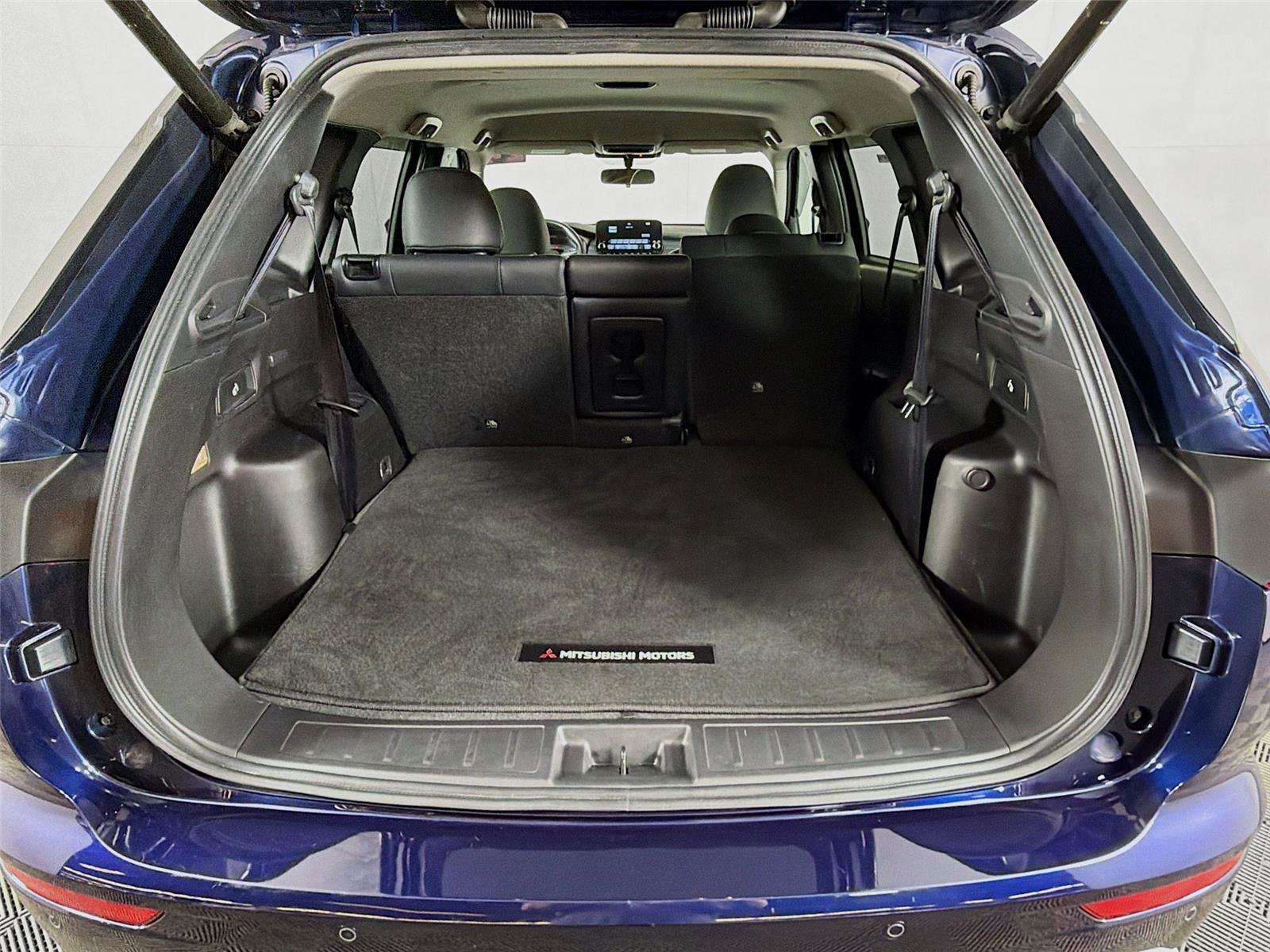 Used 2024 Mitsubishi Outlander SE image 26