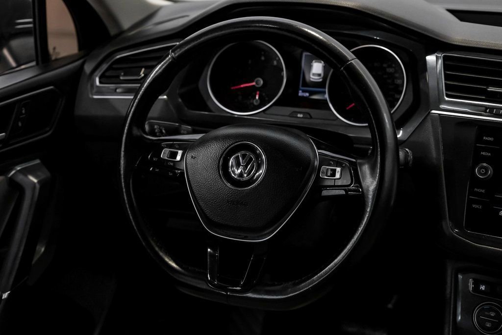Used 2018 Volkswagen Tiguan SE image 20