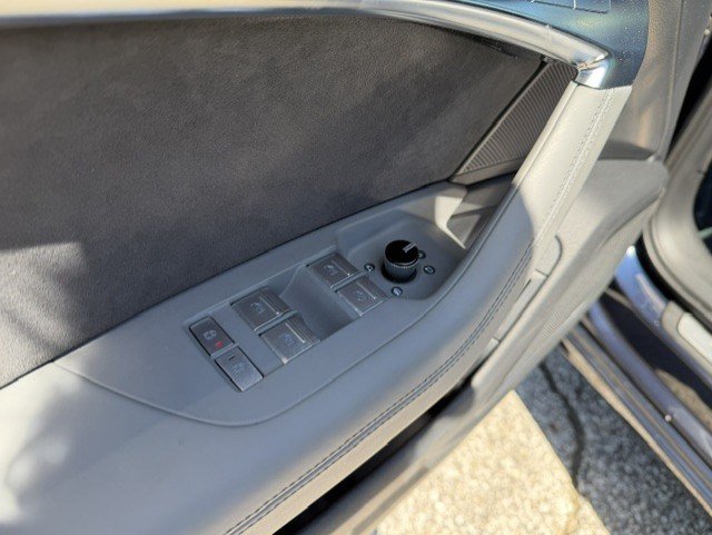 Used 2025 Audi S6 Premium Plus w/ Premium Plus Package AWD/4WD image 12