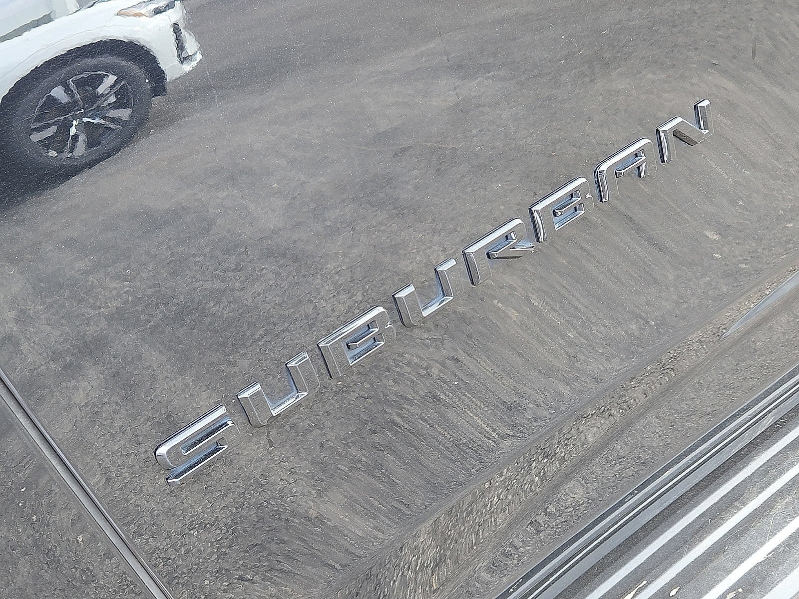 Used 2024 Chevrolet Suburban RST w/ Luxury Package AWD/4WD image 12