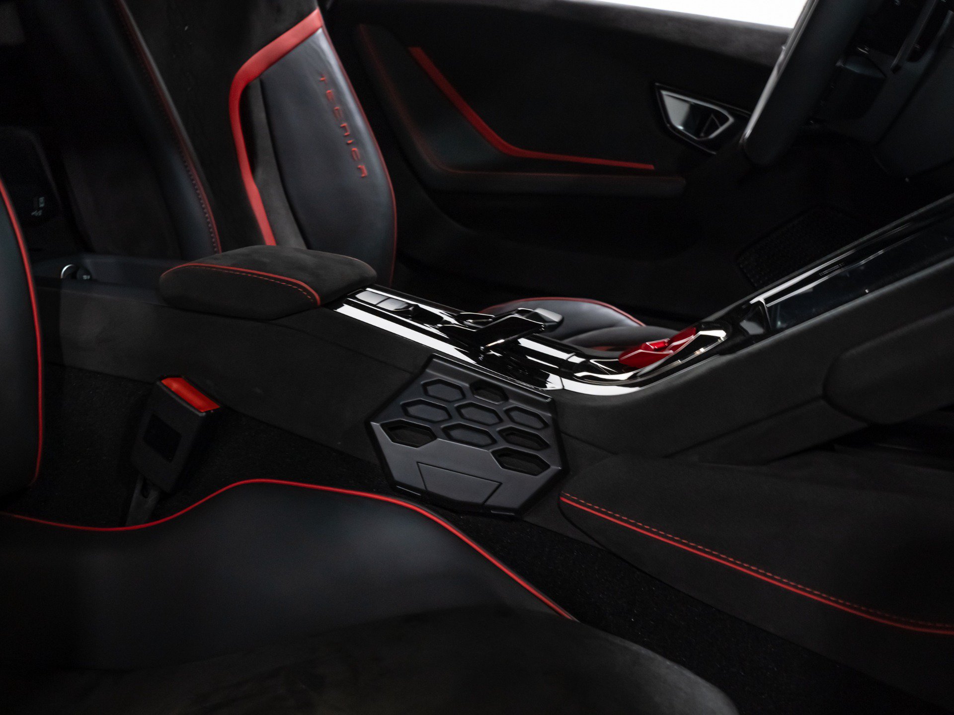 Used 2024 Lamborghini Huracan Tecnica RWD image 71