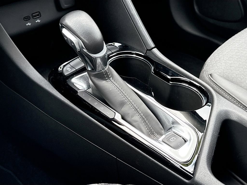 Used 2024 Buick Encore GX Preferred image 17